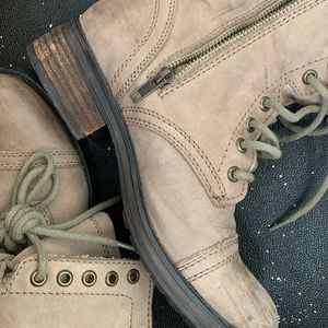 9.5 Steve Madden Combat Boots Suede